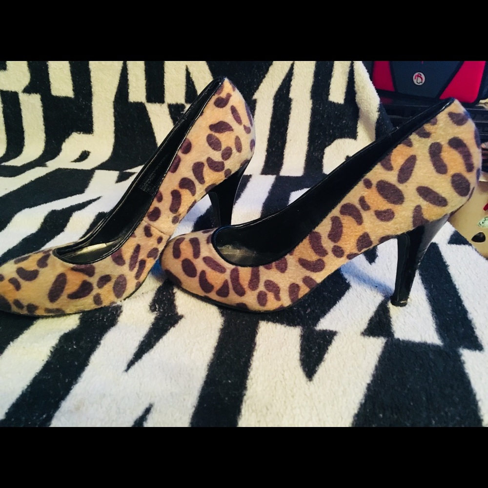 Cheetah 4 inch heels